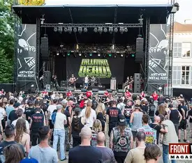 publiek bij metal fest